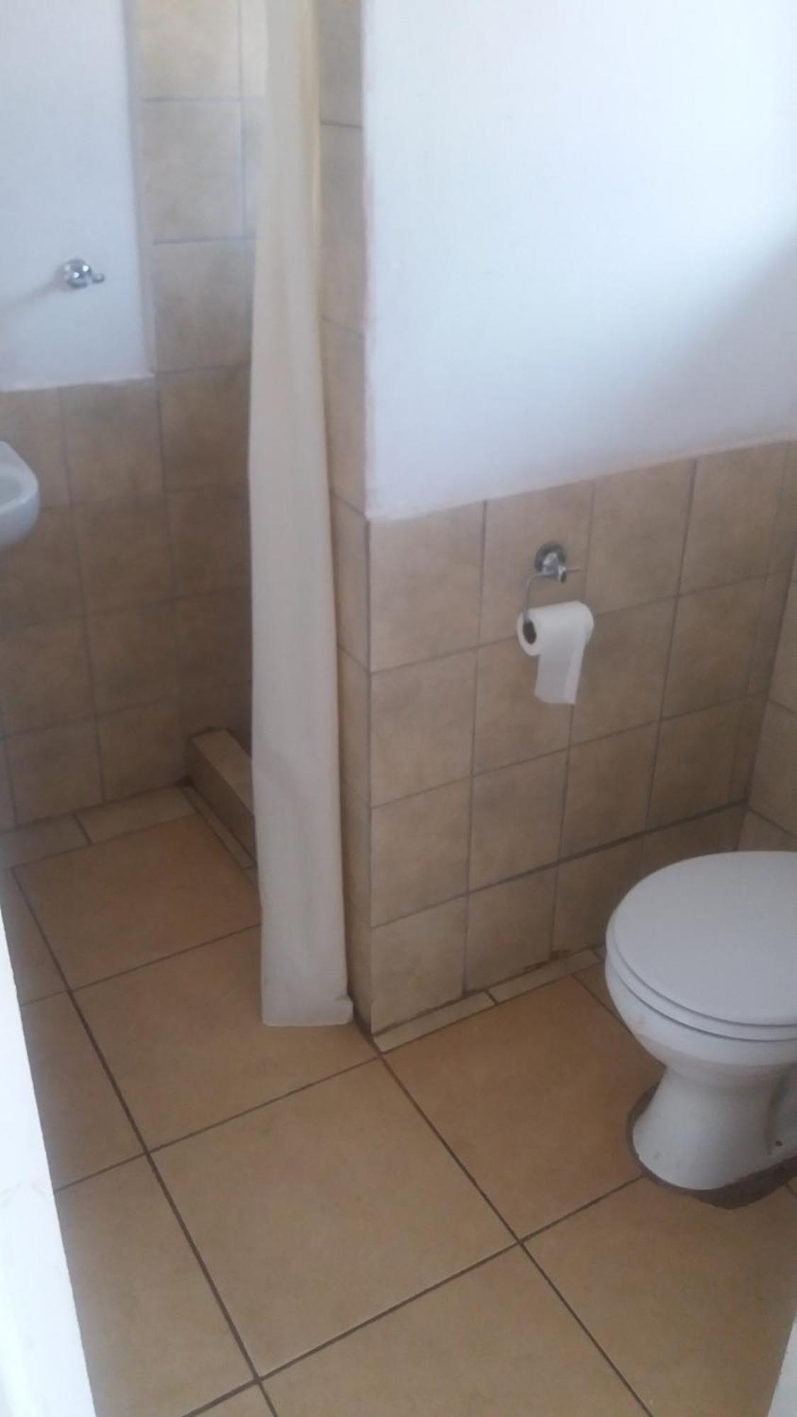 Tshulu Tsha Nabe B&B Bulawayo Esterno foto